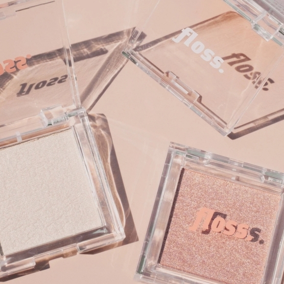 Floss Brighten Up Highlighter: Sunlit (Lt Champagne w/Ultra Fine Gold Pearl) NIB - Picture 3 of 5